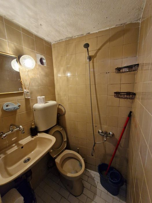 Дава се под наем Двустаен апартамент в Пловдив, Център - 50 кв.м за 255 € - Снимка #3