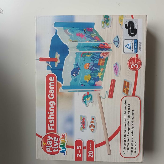 Писта и играчки Нови, запечатени