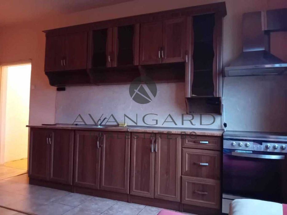 Продава се Тристаен апартамент в Пловдив, Изгрев - 58 кв.м за 826 €/кв.м - Снимка #2