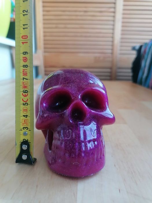 SKULL Craniu decorativ handmade din rășină roz cu glitter cosmic – decor spooky cute unic horror - HANDMADE rasina epoxy epoxidica
