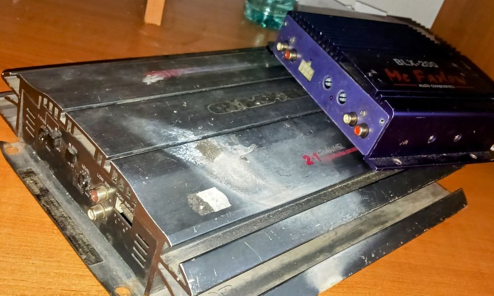 amplificator. stare buna. montaj optional pe loc.