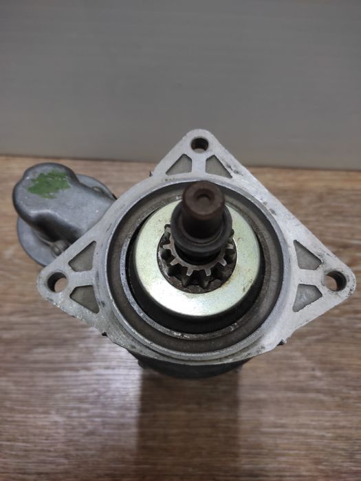 Стартер КЗАТЭ с тремя болтами.