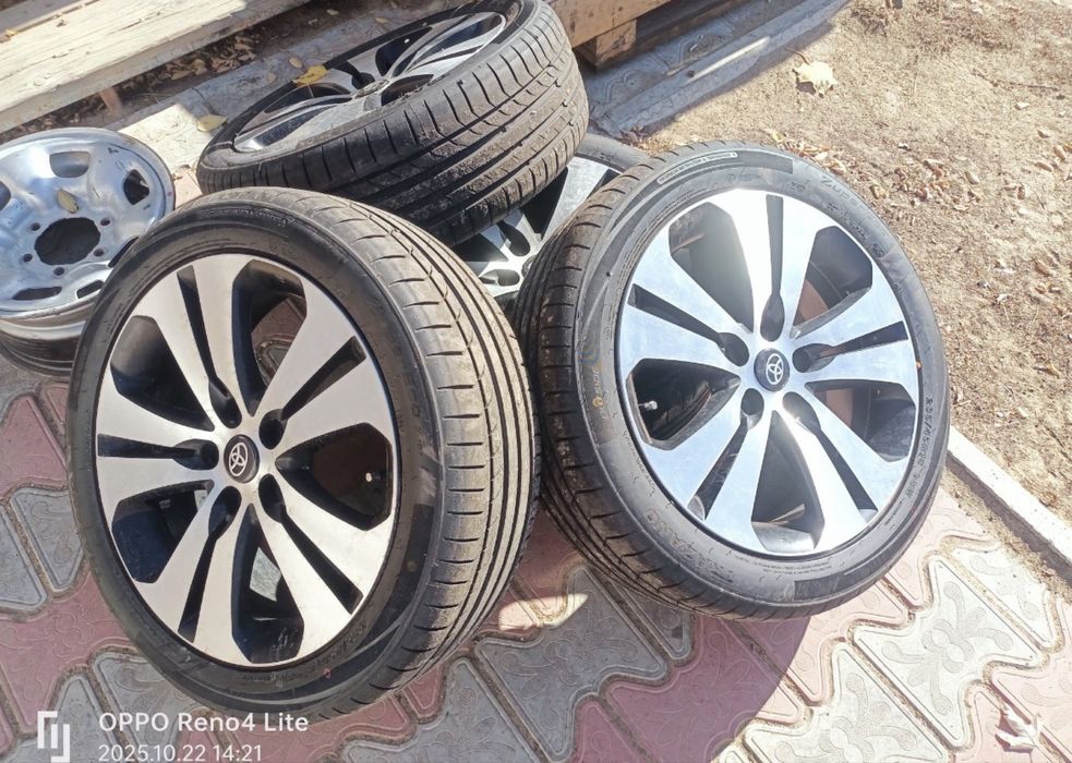 Срочно! пзродам диски в сборе R18