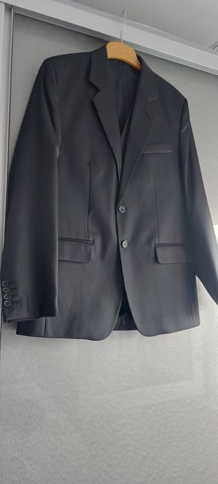 Vând avantajos Costum bărbat