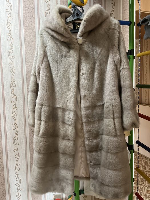Норковая шуба в сером цвете