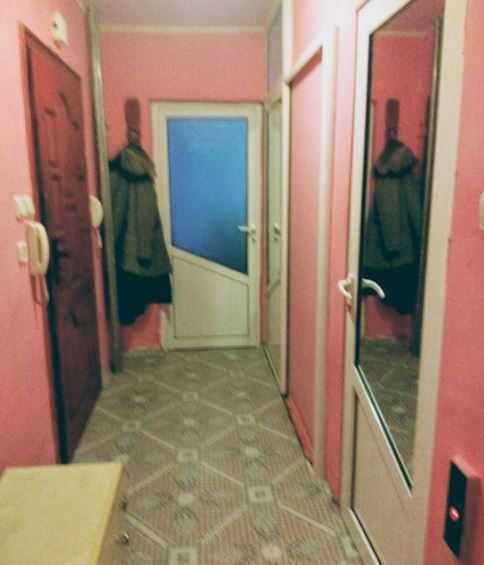 Дава се под наем Тристаен апартамент в Бургас, Славейков - 80 кв.м за 200 € - Снимка #5