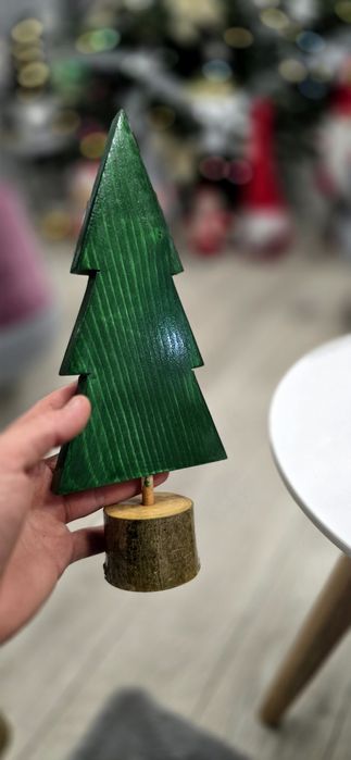 Braduti din lemn pentru Craciun