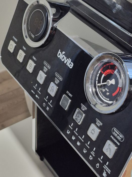 Ofer spre vânzare espressor Cafea