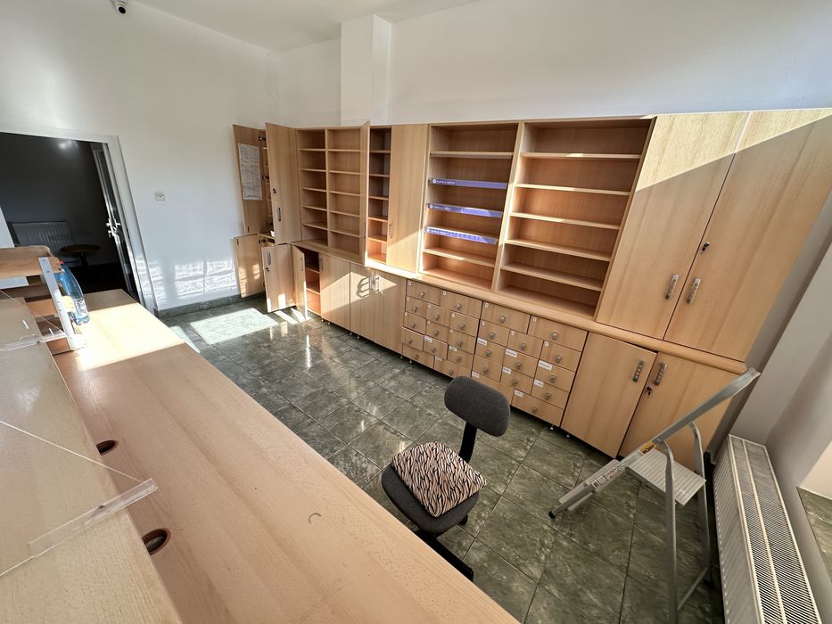 Ofer spre inchiriere spatiu comercial / Micro 16 / Str Lalelei