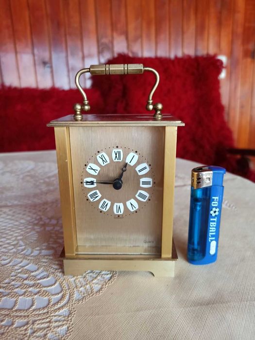 Часовник тип каретен масивен бронз работещ