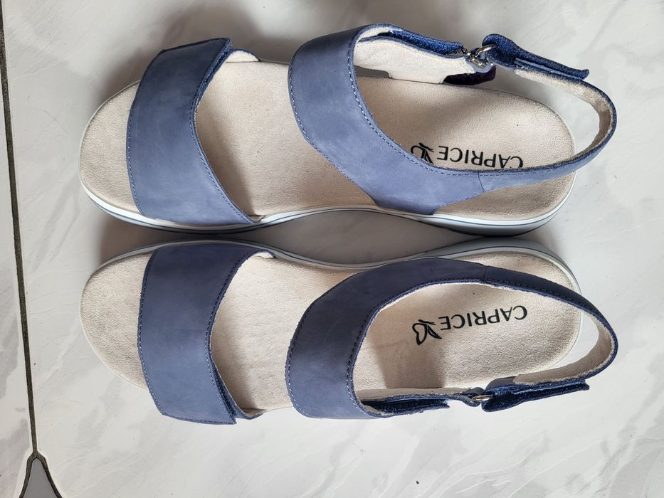 Сандали Caprice нови!