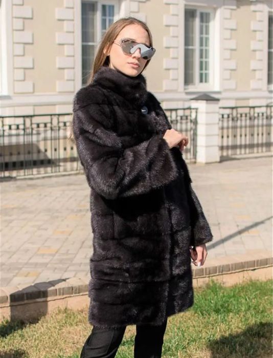 Продам норковую шубу