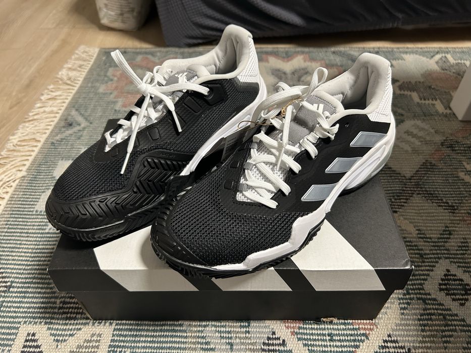 Addidas- черно-бели обувки