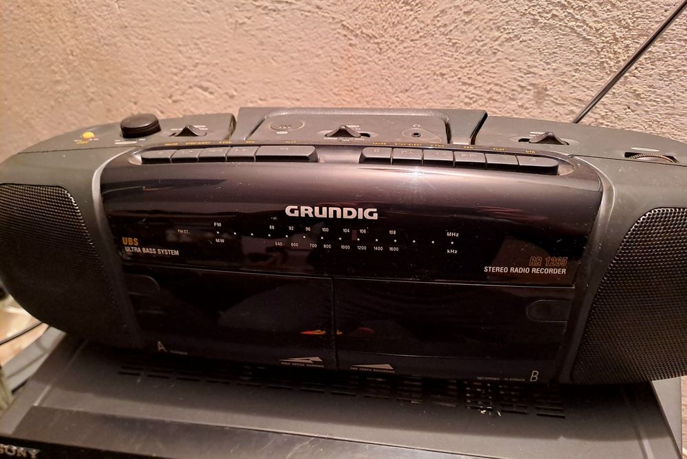 Dublu casetofon Grundig ,stare impacabila !