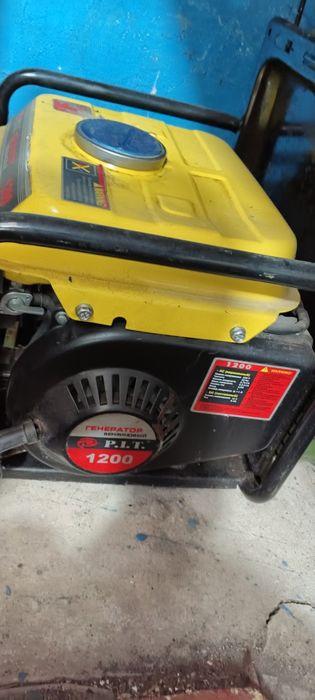 Продам генератор бензиновый