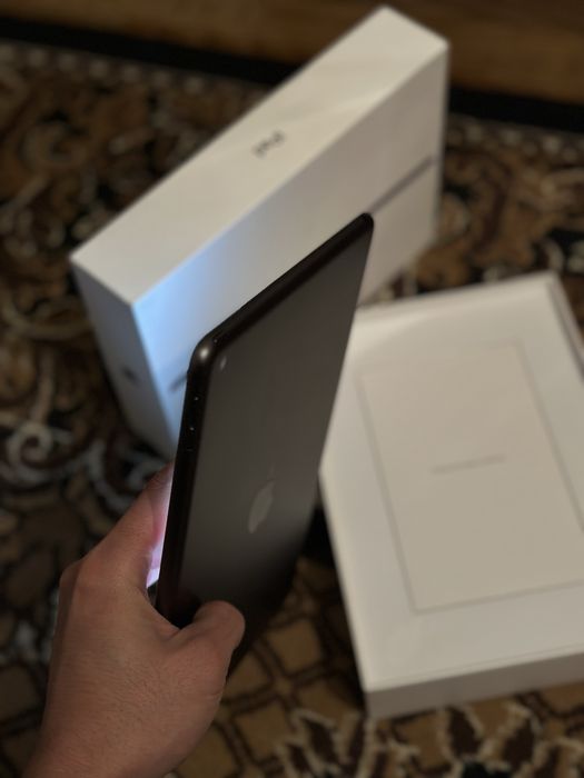 iPad 9 в идеальном состоянии