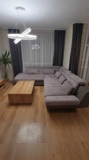 Дава се под наем Тристаен апартамент в София, Изток - 103 кв.м за 921 € - Снимка #1