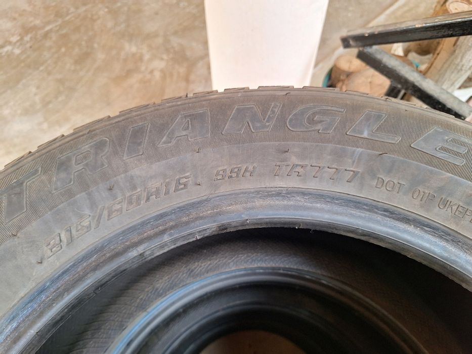 Зимный Шины 215/60R16