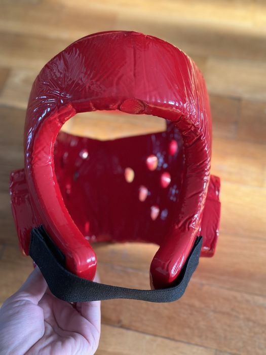 Шлем для единоборств