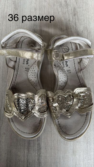 Кроссовки танкетки сандали и лофер