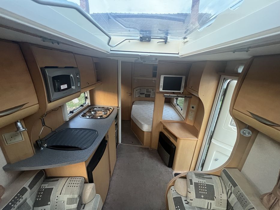 Bailey california   pat matrimonial baie mare pe spate inm Ro 2010