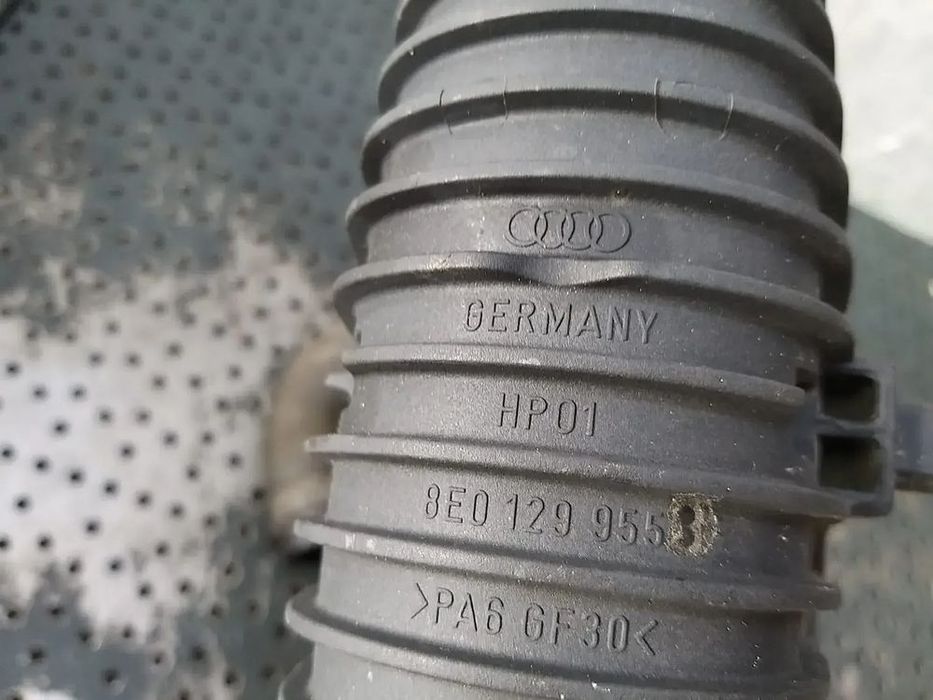 Rezervor vacuum 2.0 tdi audi a6 c6 4f 8e0129955