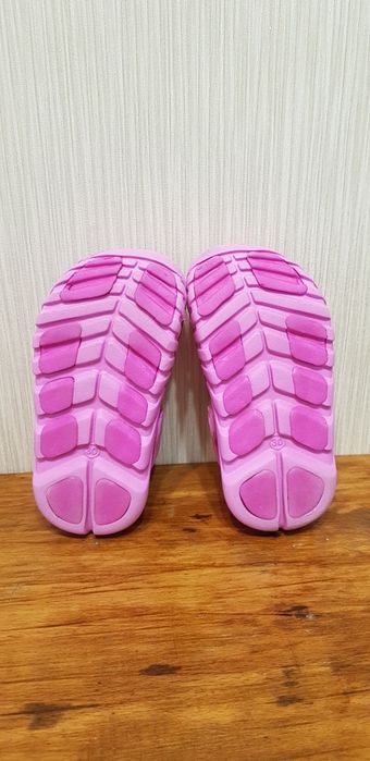 Продам кроксы детские