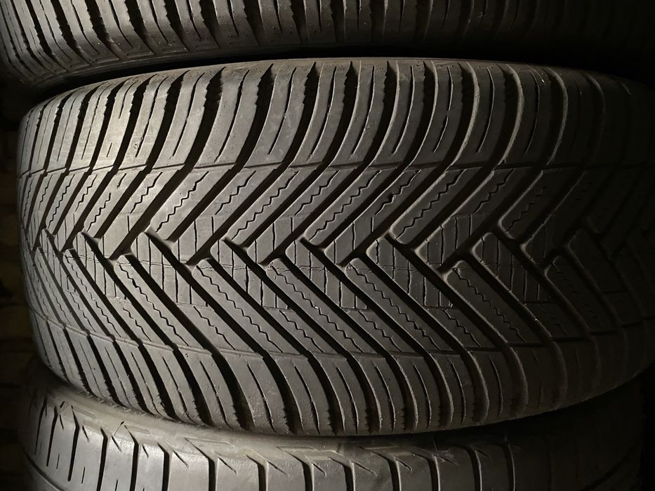 Шины 225/45/17 пара бу ханкок