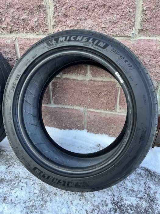 Шины летние Michelin 225/45 R17
