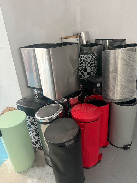 Pubele cu senzori, la pedală și clapetă