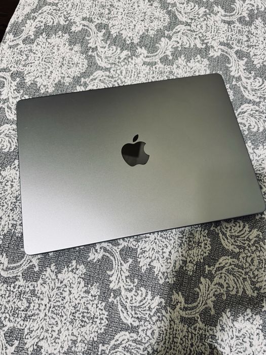 MacBook Pro M1 Pro 16/512