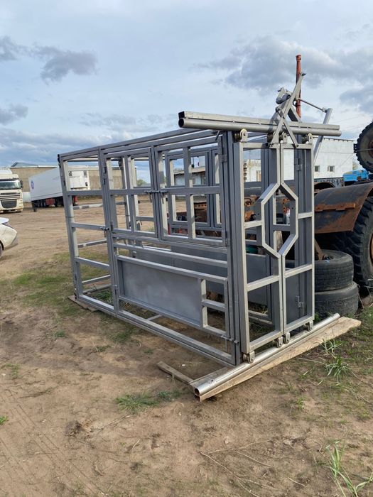 Раскол для КРС (фиксационный станок)