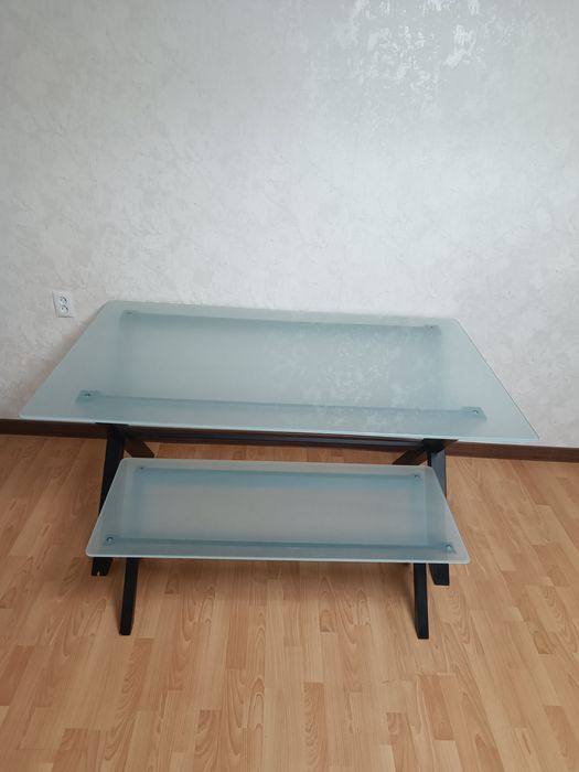 Столы стеклянные