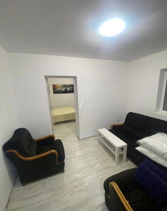 Vila cu piscina pentru petreceri