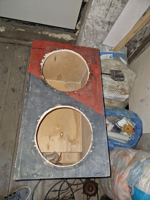продам короб под 2 12 сабвуфера