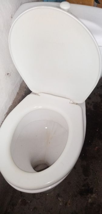 Продаю унитаз бу