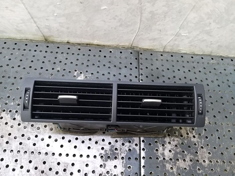 Grile ventilatie bord centrale audi a4 b7 8e 8e0820951h