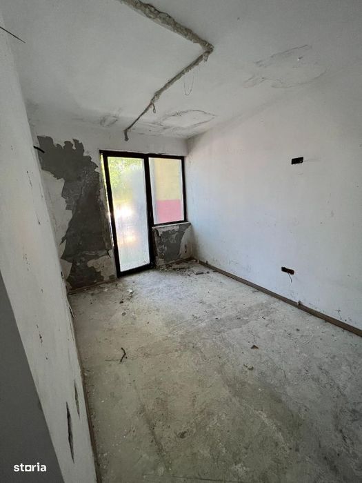 Vila Eforie Sud P+1+T 13 camere la 400m de mare