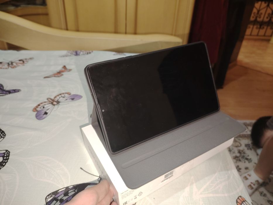 Планшет самсунг в идеальном состоянии