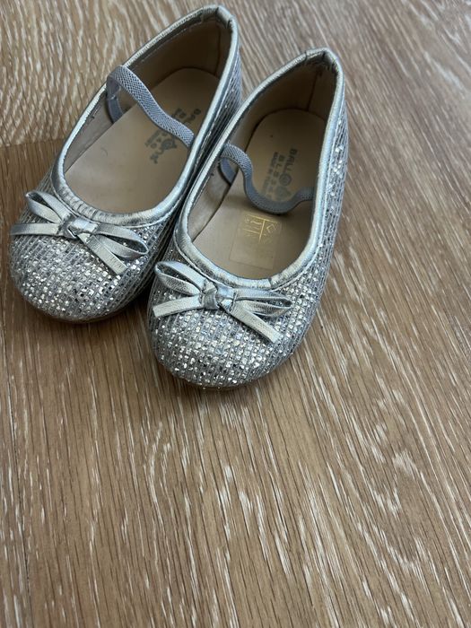 Туфли на девочку