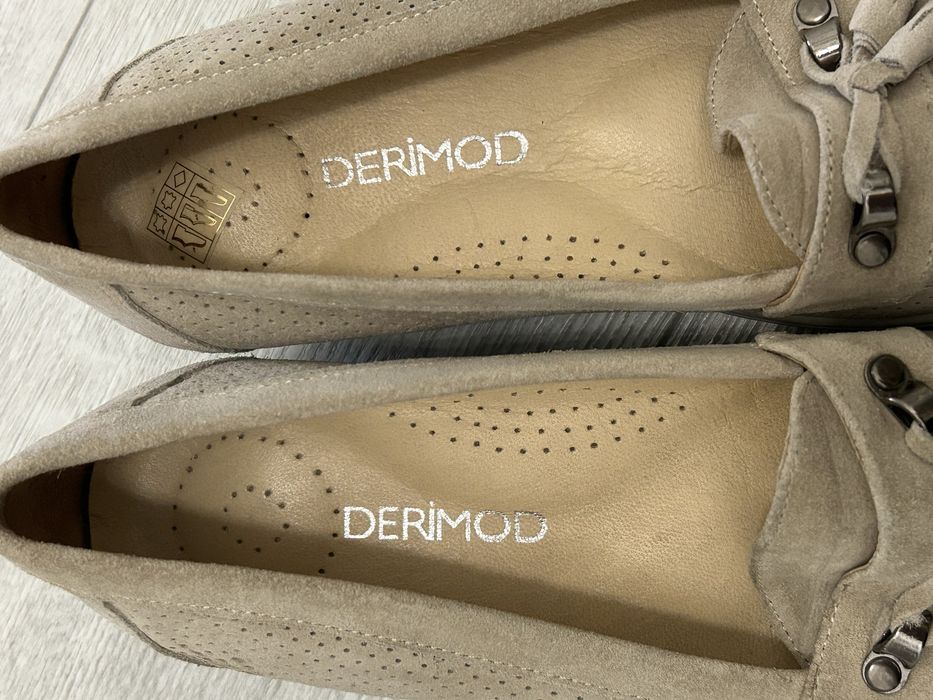 Нови обувки от естествен велур