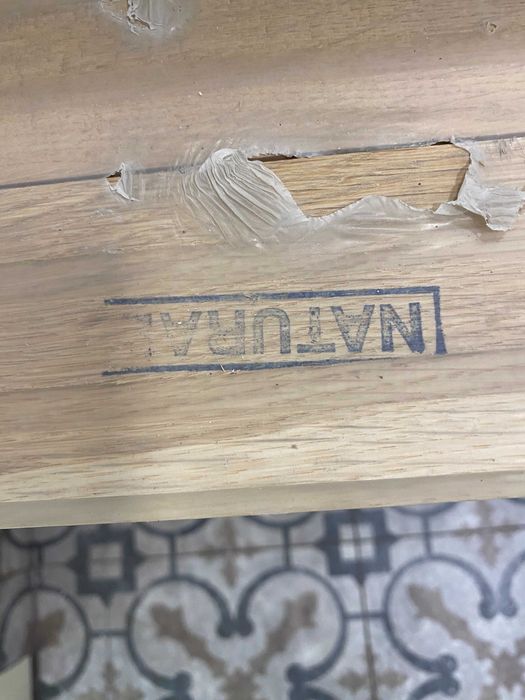 Продавам нов дъбов паркет, произведен от ЕМКО Бургас