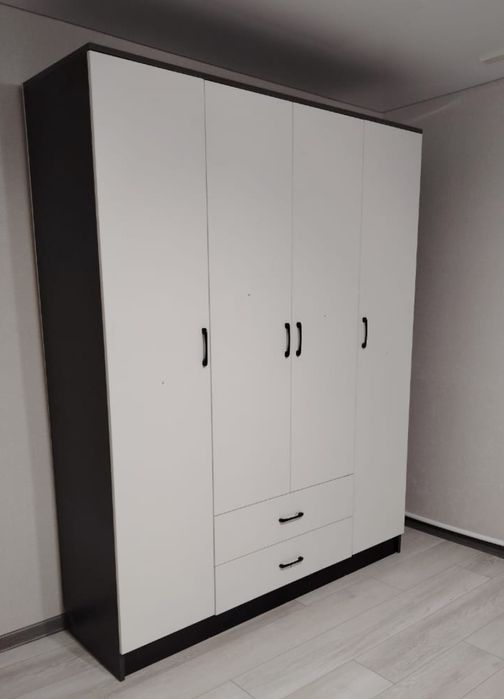 Шкаф шифоньер новый