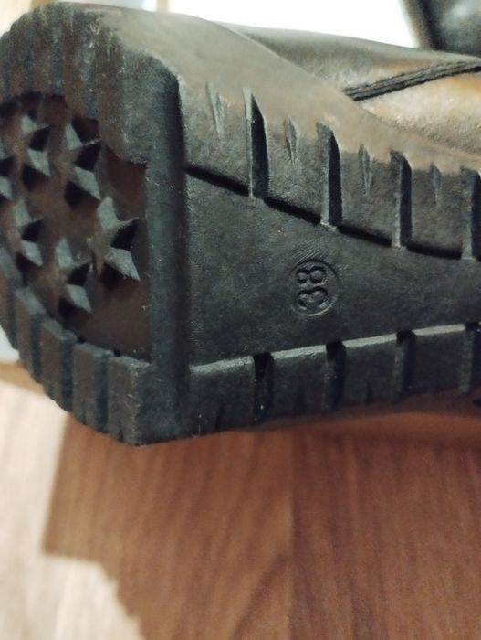 Продам сапоги женские