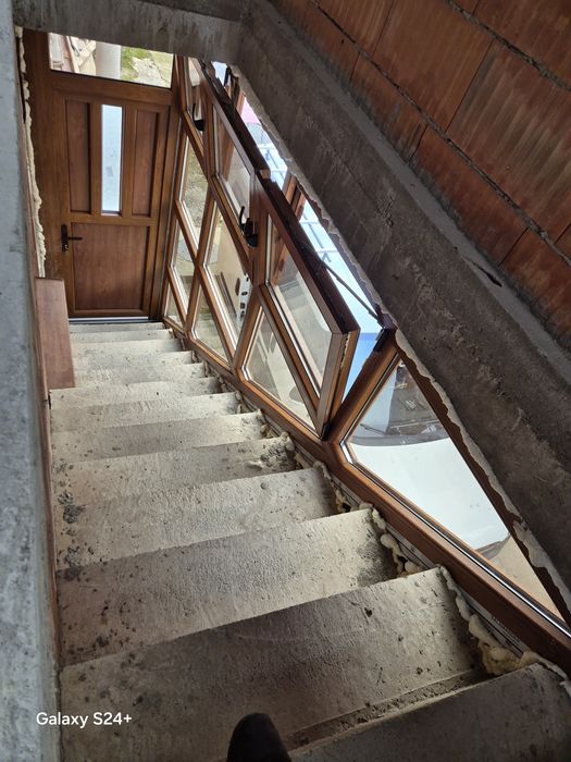 Întreținere/Reglaje/Reparații