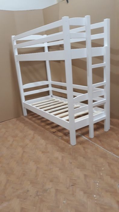 TRANSPORT GRATUIT.Pat etajat cod 2010