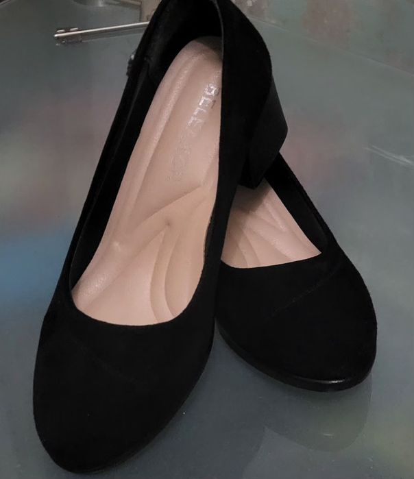 Туфли  замшевые новые