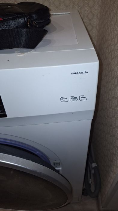 Машинка стиральная haier