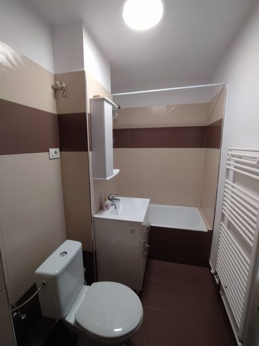Apartament 4 camere, zona Traian