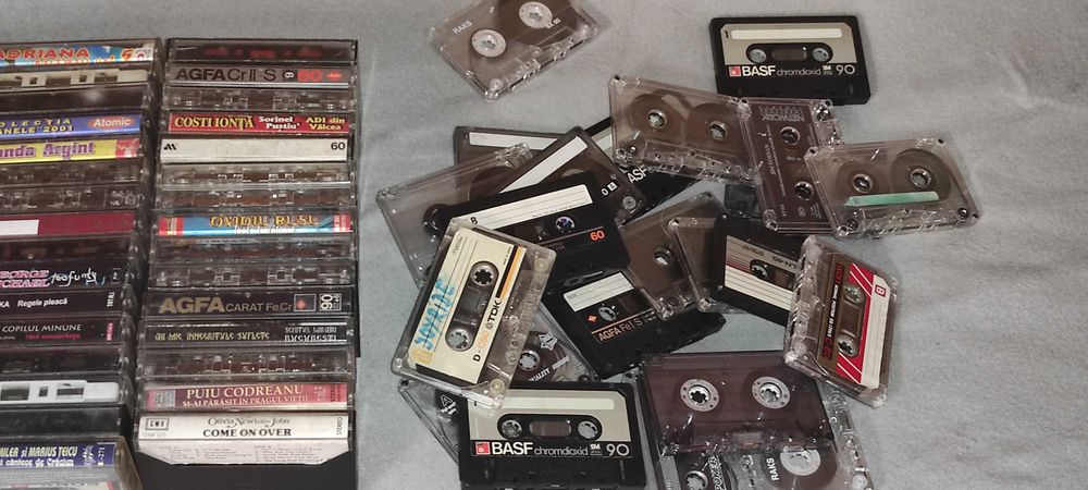 50 casete audio diverse